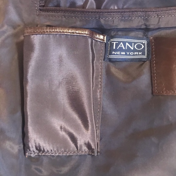 Tano New York Leather Bucket Tote Bag - Picture 5 of 10